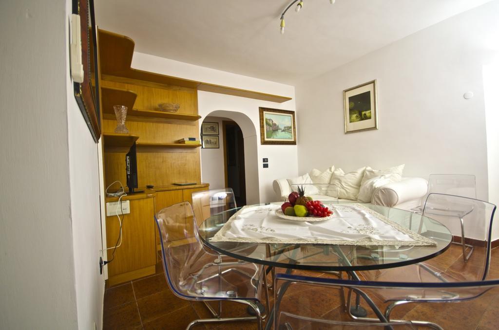 Apartment Arenula Rome Room photo